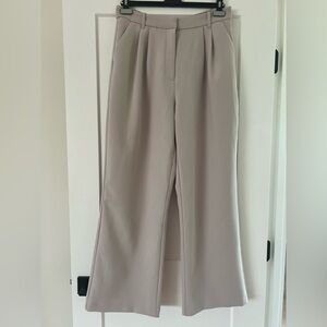 A&F Curve Love Sloan Tailored Wide Leg Pants in Taupe- NWT- size 31
